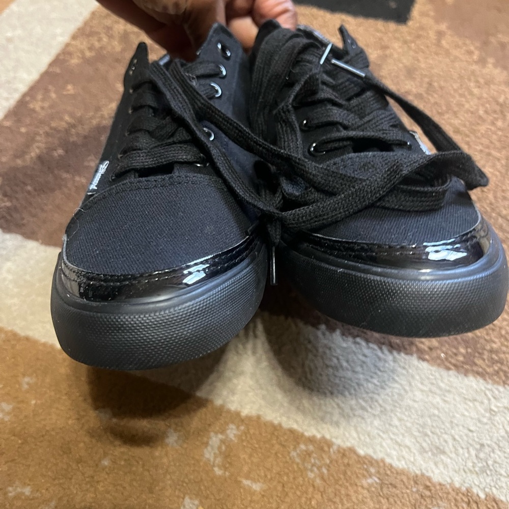 Authentic DHF Shepperd Sneakers. - Picture 10 of 16